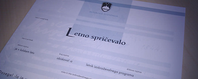 Podelitev spričeval in obvestil o uspehu